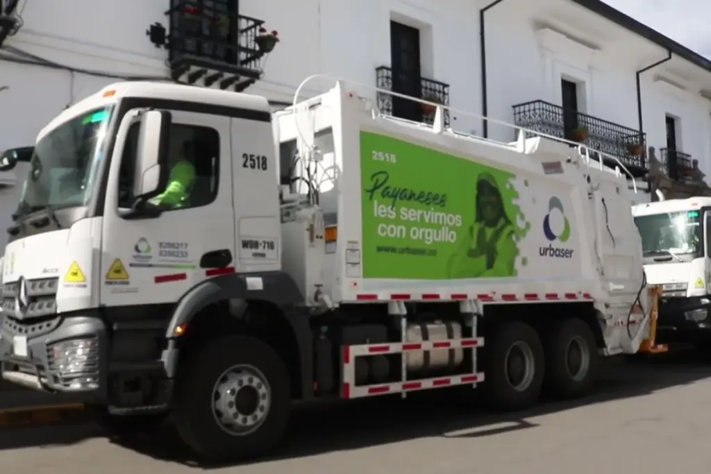 Popayán se enfrenta a una inminente crisis sanitaria tras un panfleto del ELN que declara "objetivo militar" los camiones de basura de Urbaser. Las autoridades redoblan escoltas militares - Foto: Redes sociales