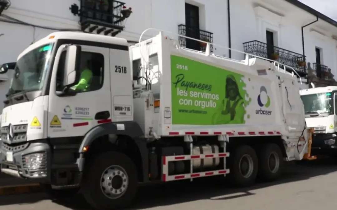 Popayán se enfrenta a una inminente crisis sanitaria tras un panfleto del ELN que declara "objetivo militar" los camiones de basura de Urbaser. Las autoridades redoblan escoltas militares - Foto: Redes sociales