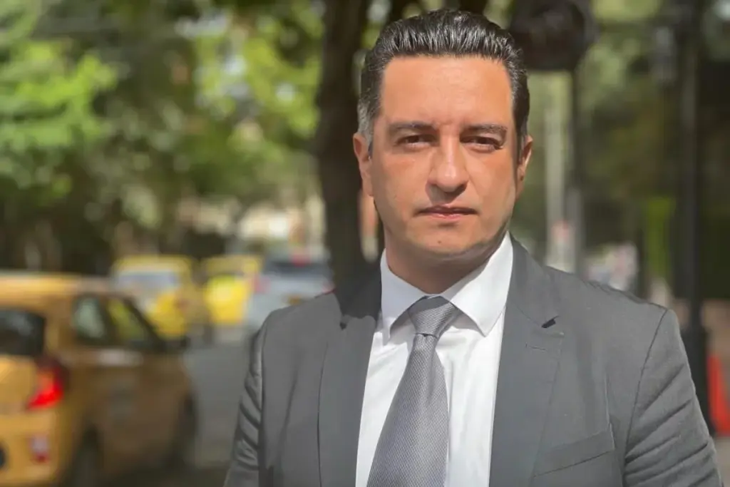 Andrés Idárraga dimitió como secretario de Transparencia de la Presidencia - Foto: Redes sociales