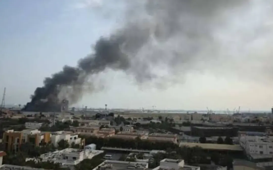 Las Fuerzas Armadas de Irán atacaron una base aérea estadounidense en Kuwait y dos petroleros en el estrecho de Ormuz, según un comunicado de Teherán - Foto: Redes sociales