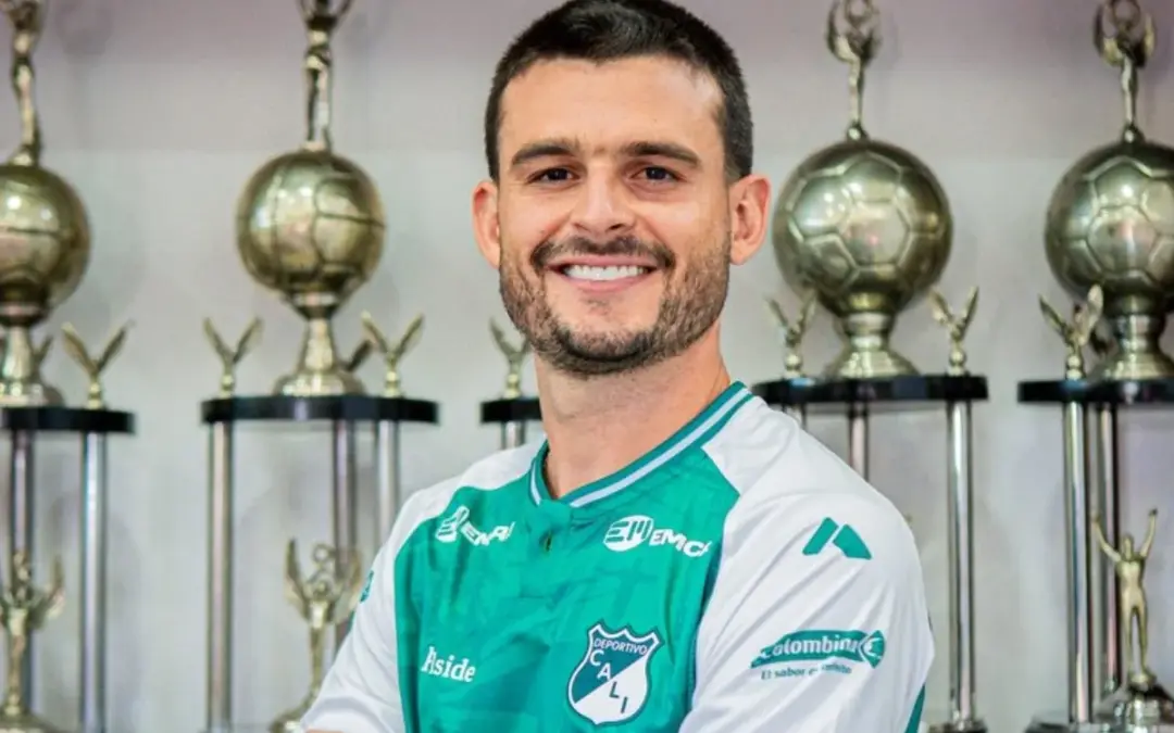 Oficial: El ‘Poeta’ está de vuelta: Nicolás Benedetti es nuevo jugador del Deportivo Cali para el segundo semestre de 2026