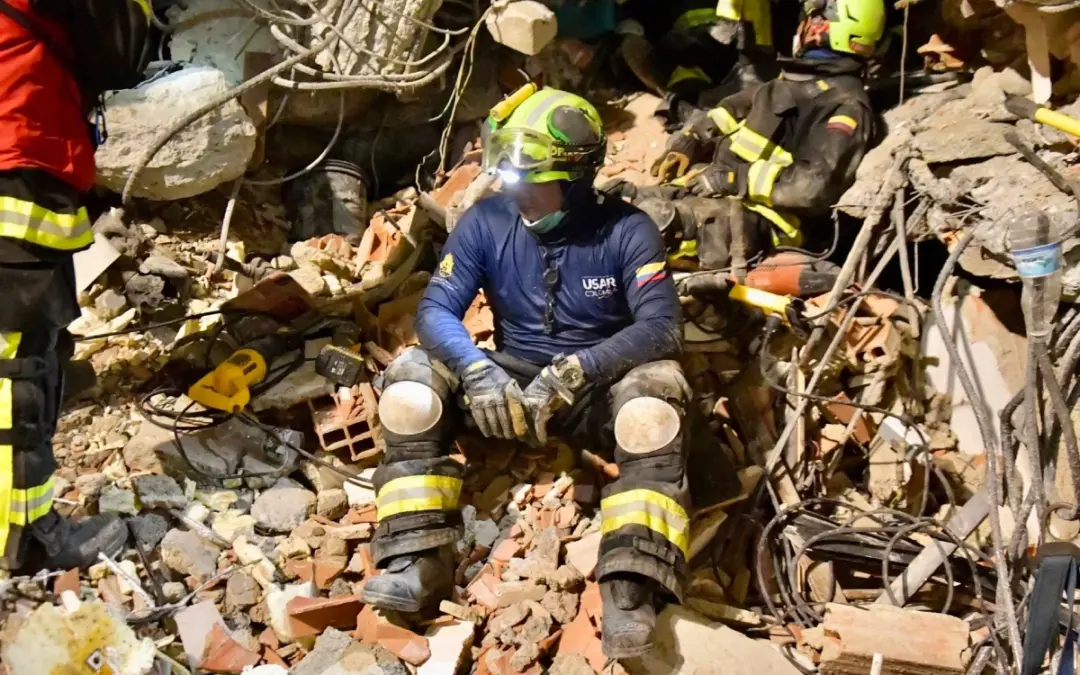 Tras el fuerte terremoto en Venezuela que se sintió en Colombia, Bomberos Bogotá emitió una guía de preparación y supervivencia ante sismos - Foto: @UNGRD