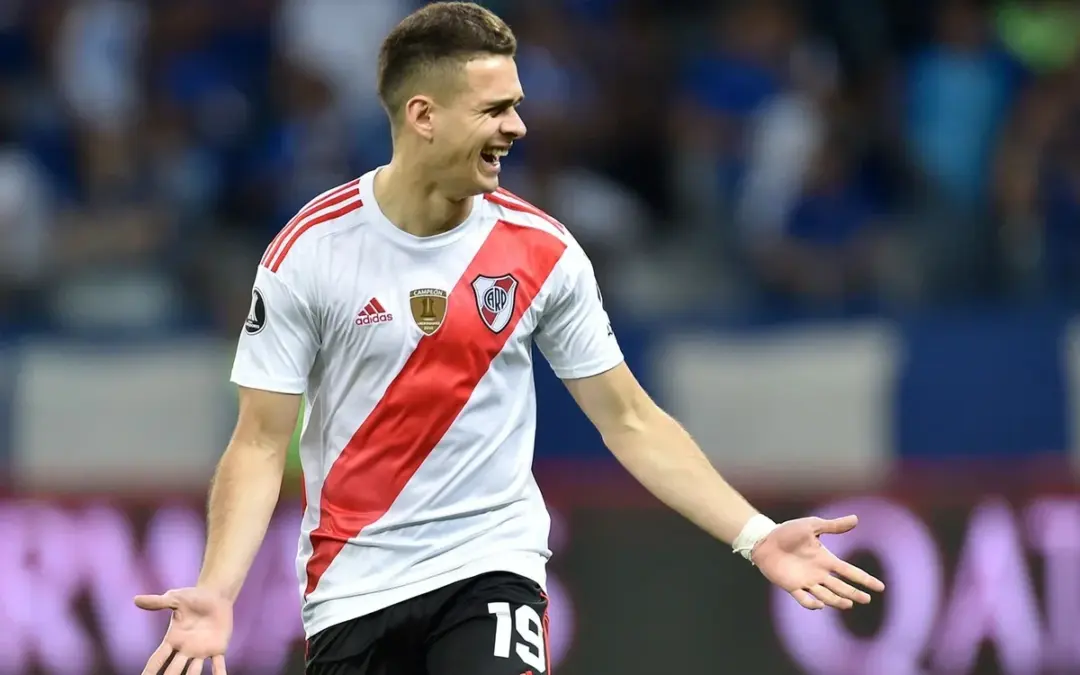 River Plate rompió el mercado de pases tras anunciar oficialmente el regreso del delantero colombiano Rafael Santos Borré - Foto: Redes sociales