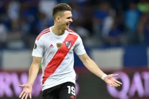River Plate rompió el mercado de pases tras anunciar oficialmente el regreso del delantero colombiano Rafael Santos Borré - Foto: Redes sociales