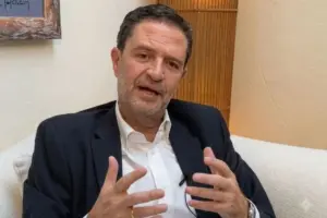 Giro estratégico en la diplomacia colombiana. El presidente electo Abelardo de la Espriella designó al geopolítico internacional Omar Bula Escobar como su nuevo ministro de Relaciones Exteriores - Foto: Redes sociales