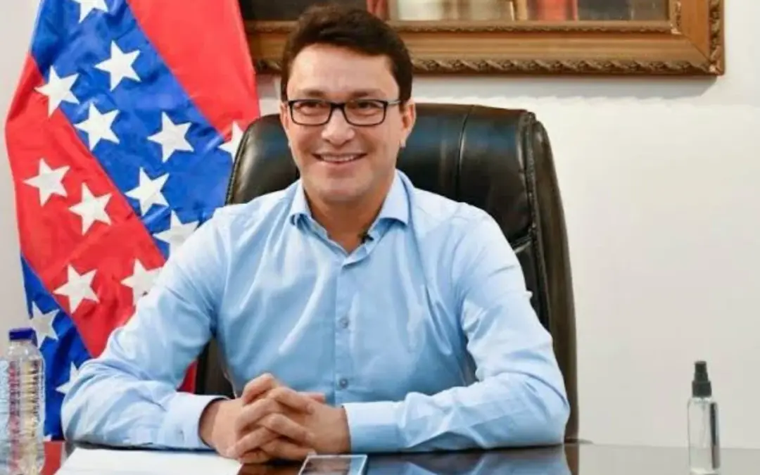 El excandidato presidencial Carlos Caicedo fue condenado a más de nueve años de cárcel por irregularidades y sobrecostos en la red de salud de Santa Marta - Foto: Gobernación del Magdalena