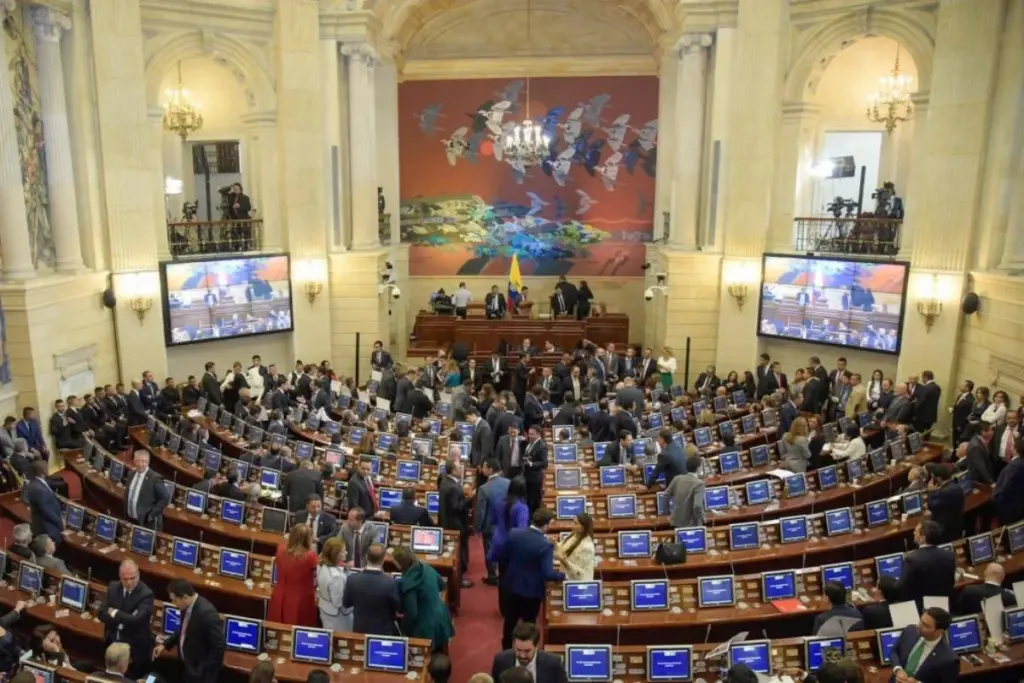 El Senado financiará los tiquetes aéreos a Cali para la posesión de Abelardo De La Espriella - Foto: Archivo Particular