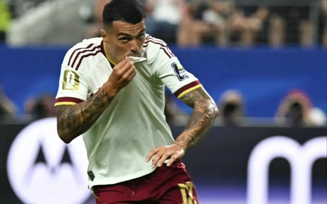 España clasificó a la final del Mundial 2026 tras vencer 2-0 a Francia en Dallas con goles de Oyarzabal y Pedro Porro - Foto: @FIFAWorldCup