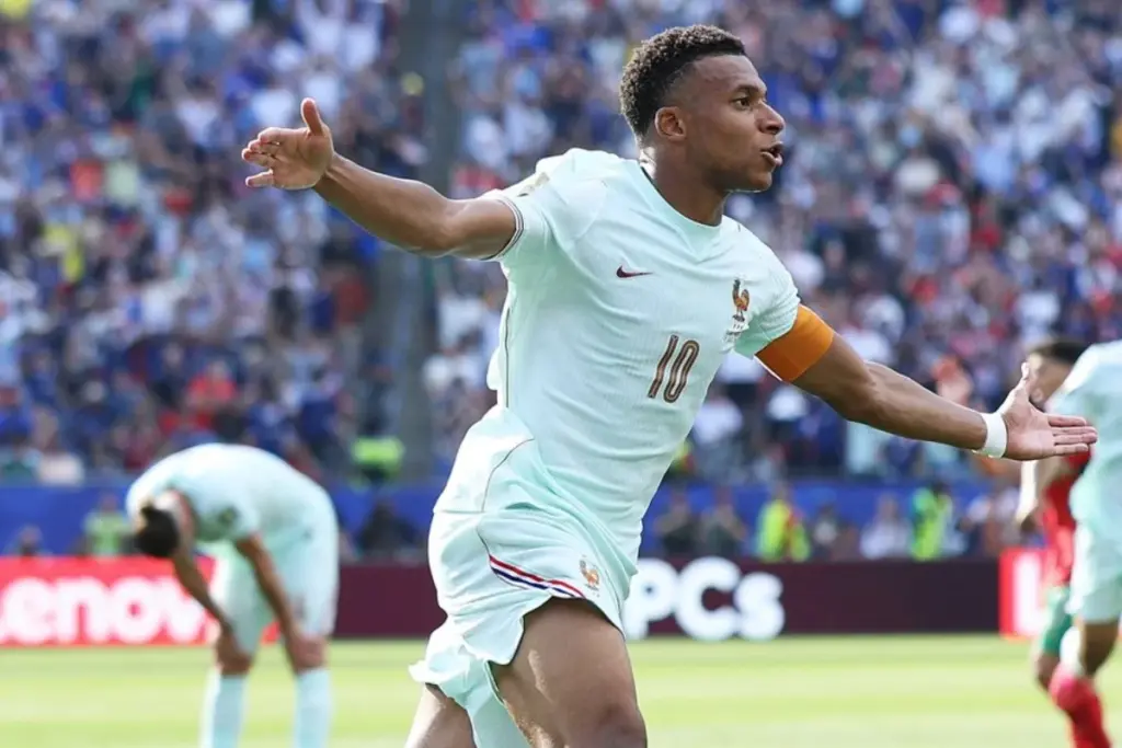 Kylian Mbappé lidera la victoria de Francia ante Marruecos (2-0) en Foxborough y clasifica a los galos a las semifinales del Mundial 2026 - Foto: @FIFAWorldCup