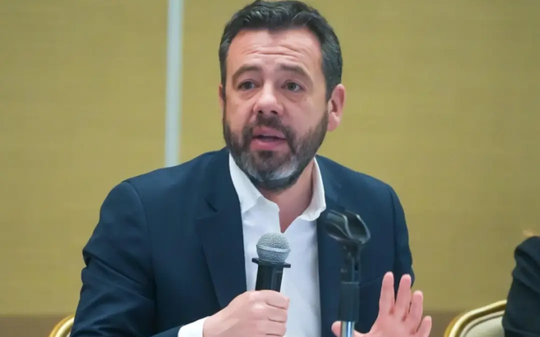 El alcalde Carlos Fernando Galán presentó cinco propuestas clave a la fiscal Luz Adriana Camargo para acelerar juicios, endurecer penas e integrar IA en la lucha contra la delincuencia en Bogotá - Foto: Alcaldía de Bogotá