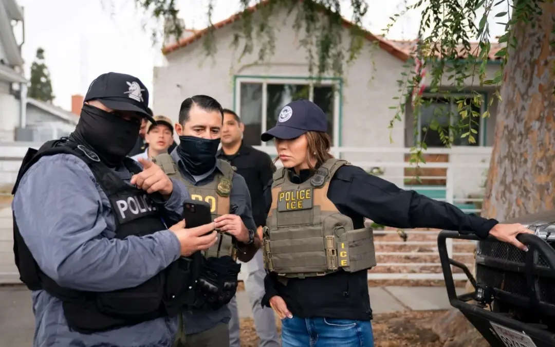 Un informe de HRW y ACLU denuncia "ejecuciones extrajudiciales", torturas y palizas a migrantes en Camp East Montana, el mayor centro de detención de ICE en EE. UU. - Foto: Redes sociales