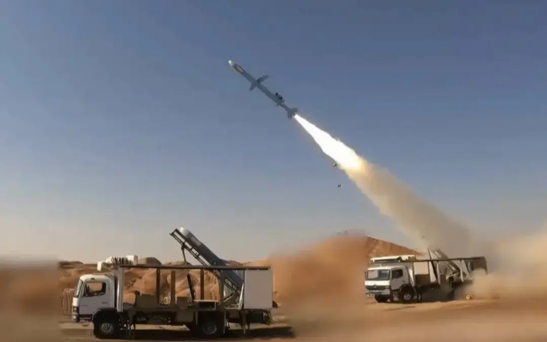Irán lanza una severa advertencia militar tras las amenazas de Donald Trump: promete destruir "todas las infraestructuras" de Medio Oriente y declara el estrecho de Ormuz como línea roja inquebrantable - Foto: Sepah News