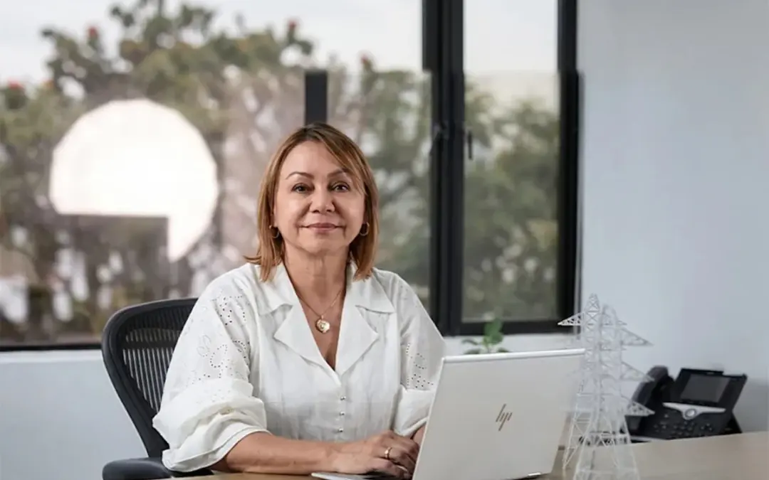 El presidente electo de Colombia, Abelardo de la Espriella, designó a María Nohemí Arboleda como ministra de Minas y Energía, en medio de fuertes tensiones con el gobierno de Gustavo Petro - Foto: Redes sociales