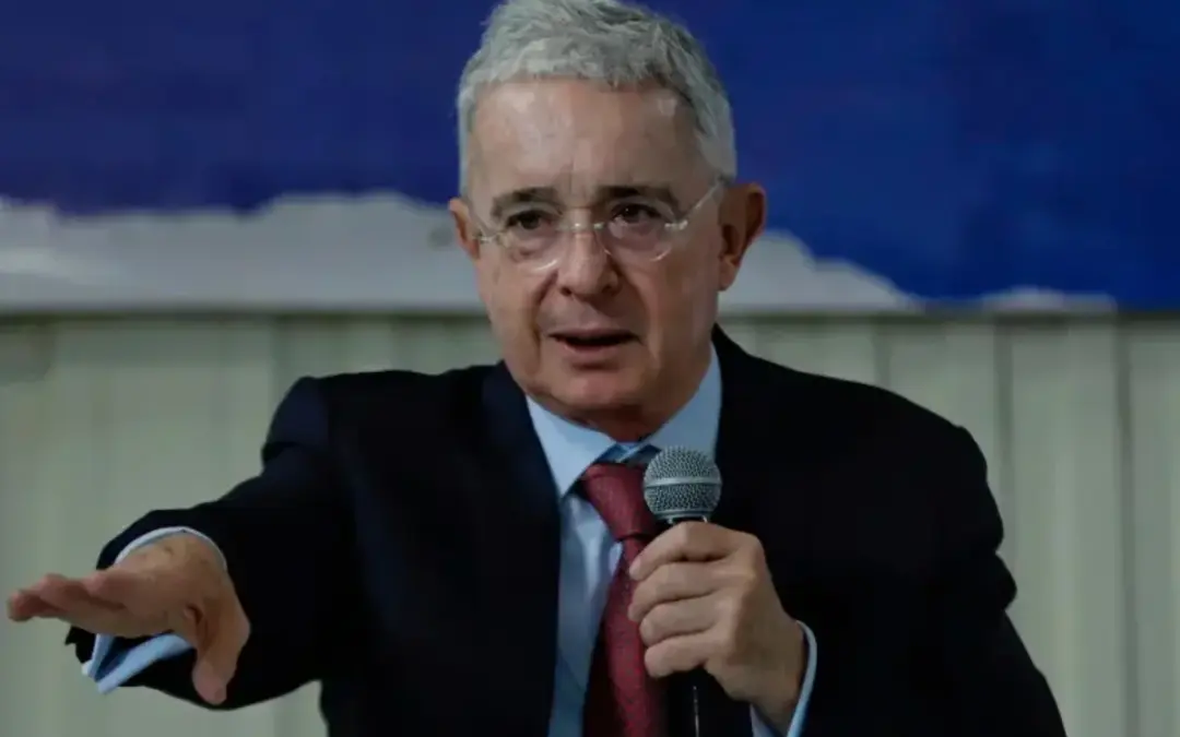 Álvaro Uribe agita el Congreso: Lanza duros reparos contra Alfredo Deluque para la presidencia del Senado