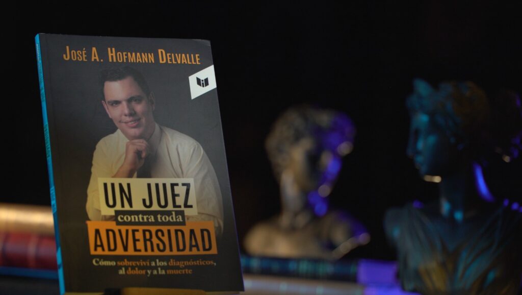 El juez que venció la parálisis y desafió la muerte: su historia conmueve al país.