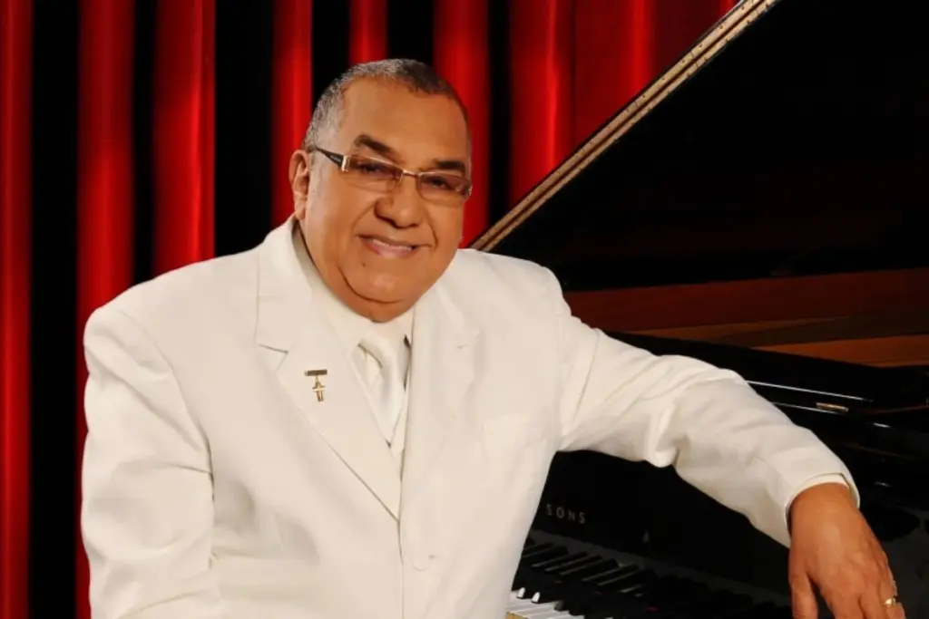 El legendario cantante colombiano Alci Acosta se encuentra hospitalizado en la UCI de Barranquilla por afecciones renales y de próstata - Foto: Redes sociales