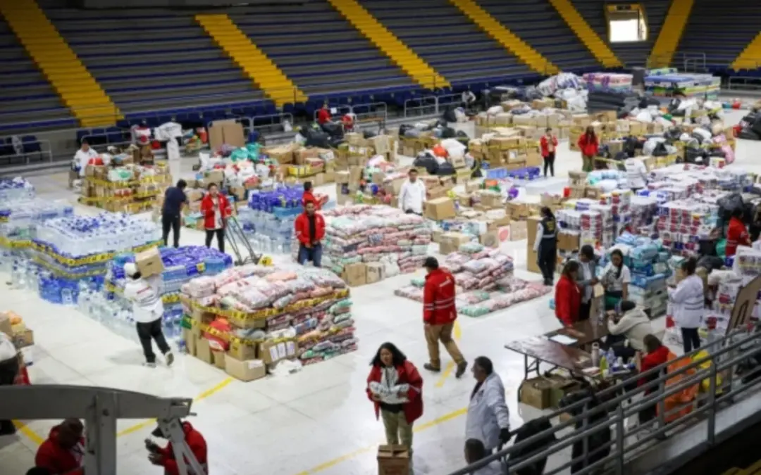 Bogotá lidera una histórica ola de solidaridad con más de 185 toneladas de donaciones enviadas a las regiones afectadas por el terremoto de 7,4 - Foto: @GobiernoBTA