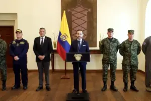 El presidente Abelardo De La Espriella confirmó en Barranquilla la nueva cúpula militar de Colombia - Foto: Captura de video
