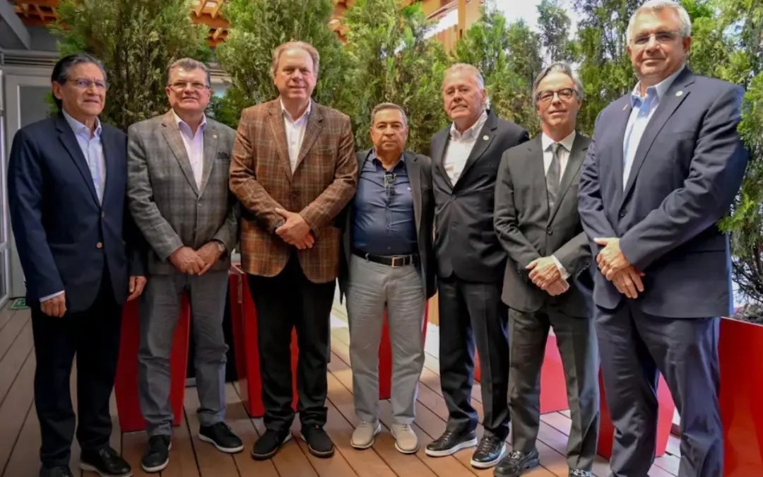 Ramón Jesurun asumió oficialmente un nuevo mandato como presidente de la FCF para el periodo 2026-2030 - Foto: Redes sociales