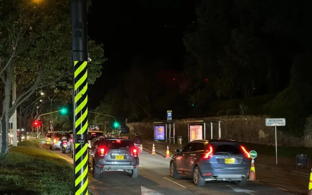 La Secretaría de Movilidad de Bogotá instalará nuevas cámaras de fotomultas en las avenidas Américas, NQS y El Dorado - Foto: Redes sociales