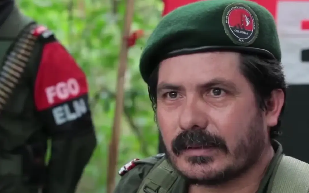 Alerta máxima en Colombia: inteligencia militar revela plan terrorista ordenado por alias 'Pablito', jefe del ELN, para atentar contra la Fuerza Pública e infraestructura previa a la posesión presidencial - Foto: Redes sociales