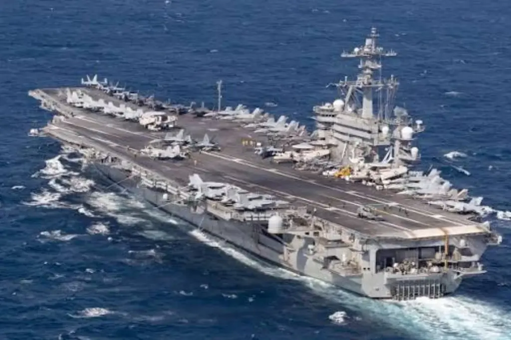 El portaaviones USS George Washington llegó a Oriente Medio para relevar al USS Abraham Lincoln tras casi 9 meses de despliegue - Foto: Redes sociales