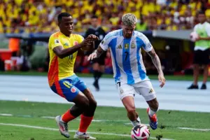 Un nuevo reporte revela que Argentina, Paraguay y Uruguay jugarían las Eliminatorias Sudamericanas al Mundial 2030 pese a estar clasificados como anfitriones - Foto: Redes sociales