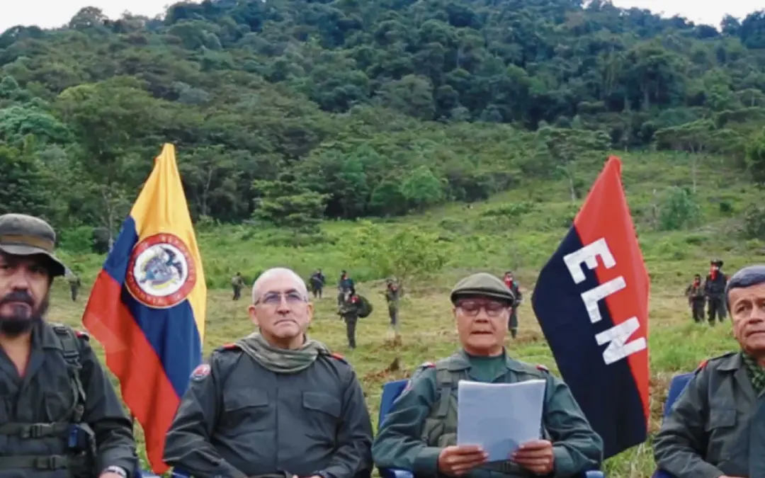 La justicia colombiana condenó a los integrantes del Comando Central del ELN por el reclutamiento ilícito de 60 niños, niñas y adolescentes entre 2004 y 2018. Las penas superan los 20 años de prisión - Foto: Redes sociales