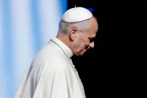 El papa León XIV pidió a Europa fortalecer el diálogo, el derecho internacional y el multilateralismo, al tiempo que advirtió sobre los riesgos del rearme - Foto: Redes sociales