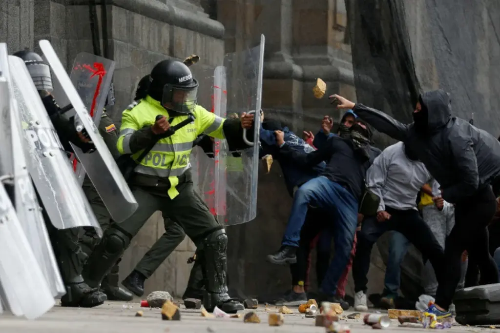 El Gobierno de Abelardo De La Espriella publicó un borrador de decreto que redefine las reglas para la protesta en Colombia - Foto: Redes sociales