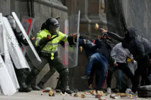 El Gobierno de Abelardo De La Espriella publicó un borrador de decreto que redefine las reglas para la protesta en Colombia - Foto: Redes sociales