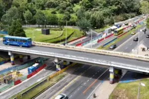 El IDU confirmó la demolición del puente vehicular de la carrera Séptima con calle 100 en Bogotá desde el 13 de septiembre - Foto: Movilidad