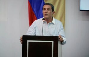 Verano de la Rosa acepta la renuncia de Lemus y le otorga su espaldarazo rumbo a la Gobernación del Atlántico.