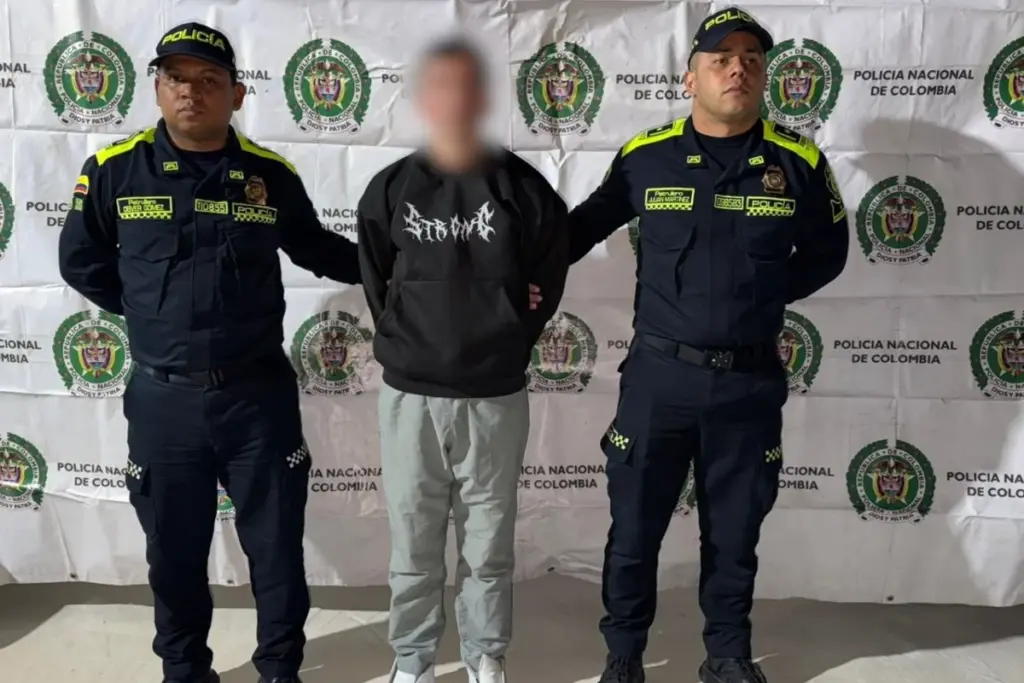 Capturan en la localidad de Chapinero a un auxiliar de enfermería acusado de abusar sexualmente de un paciente - Foto: @PoliciaBogota