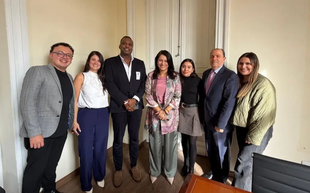 Billboard Colombia y la ministra de las Culturas, Paola Holguín, se reunieron para impulsar la industria musical - Foto: @PaolaHolguin