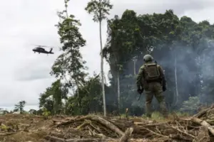 El presidente Abelardo De La Espriella autorizó el quinto bombardeo contra el ELN en Nariño - Foto: Redes sociales
