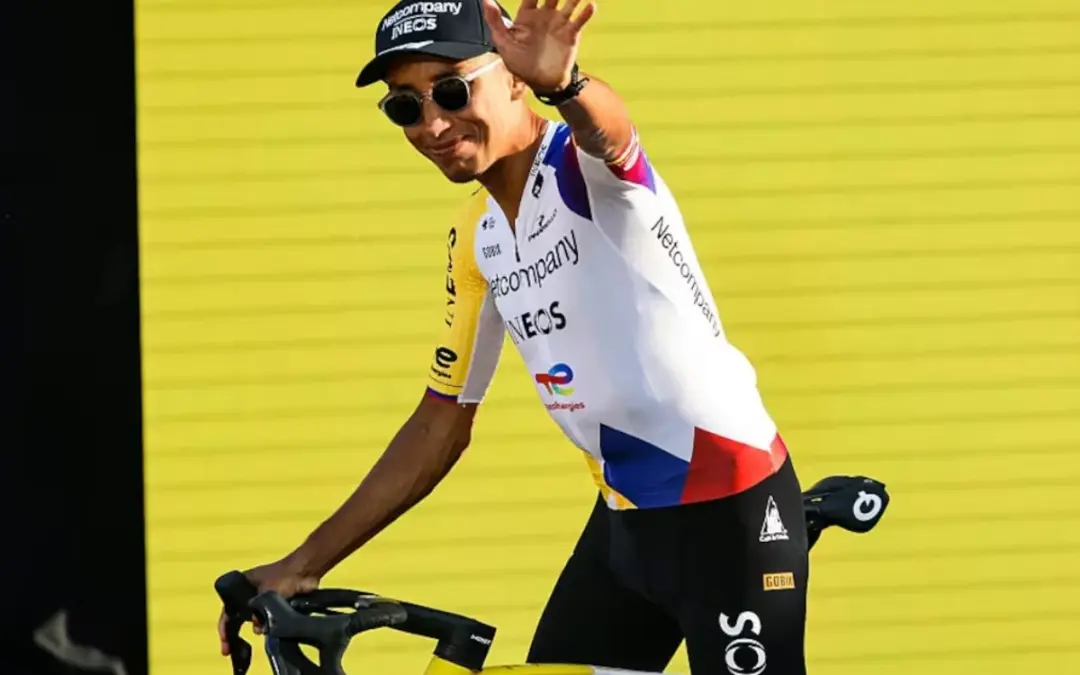 Egan Bernal desmiente rumores de su retiro del ciclismo profesional tras finalizar su temporada 2026 - Foto: Redes sociales