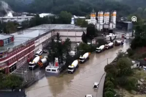 El número de muertos por las peores lluvias en Estambul en 84 años ascendió a diez tras hallar al último desaparecido - Foto: Redes sociales