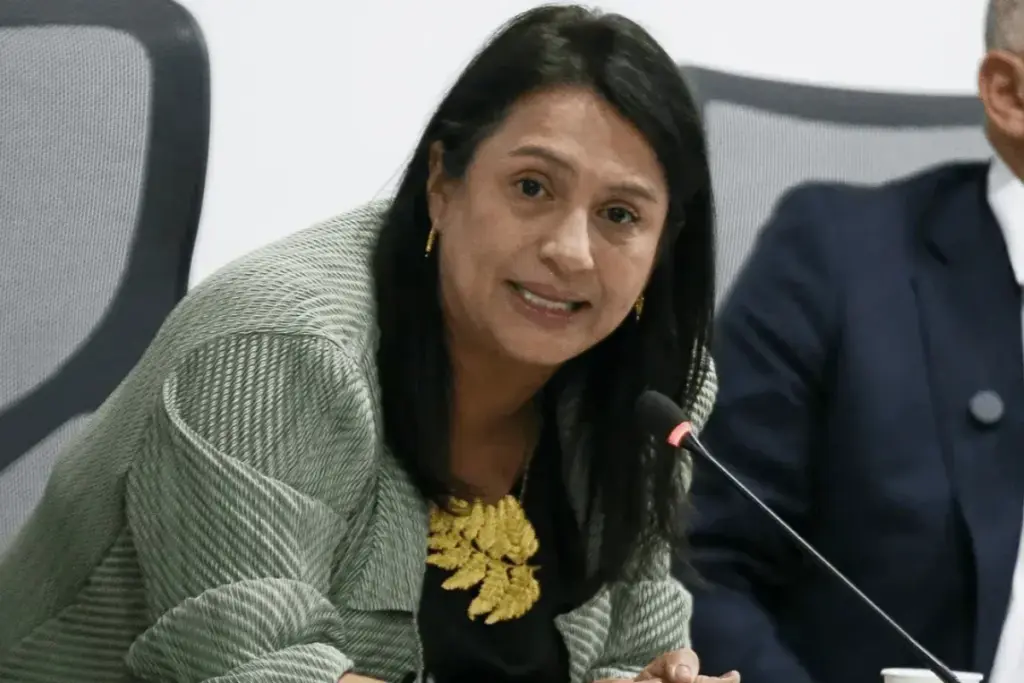 La ministra de las Culturas, Paola Holguín, aclara la polémica sobre su maestría en la UPB tras revelaciones de Jennifer Pedraza - Foto: Redes sociales