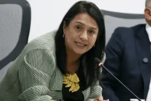 La ministra de las Culturas, Paola Holguín, aclara la polémica sobre su maestría en la UPB tras revelaciones de Jennifer Pedraza - Foto: Redes sociales