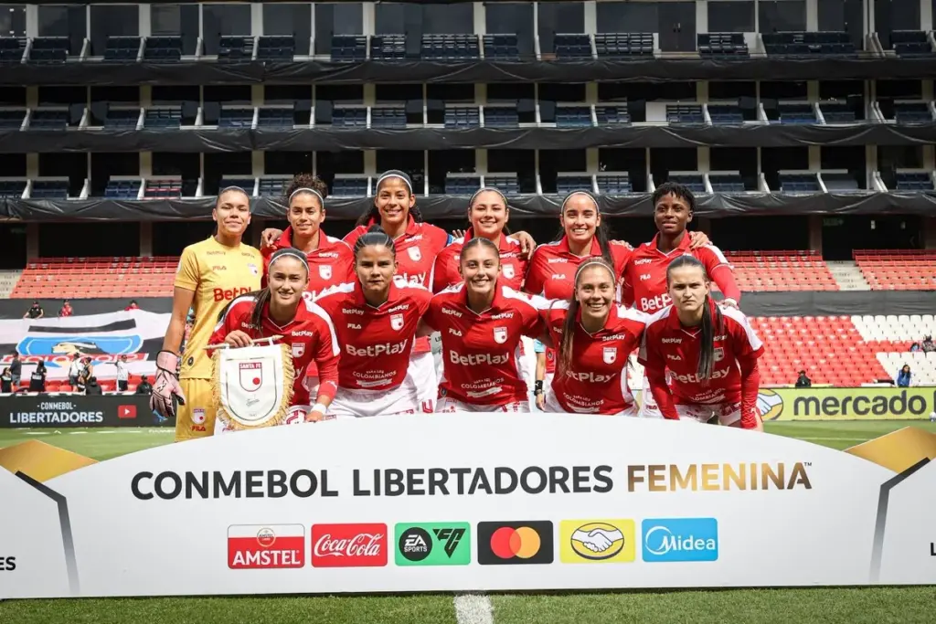 Independiente Santa Fe venció y logró su clasificación a cuartos de final de la Copa Libertadores Femenina 2026 - Foto: @LeonasSantaFe