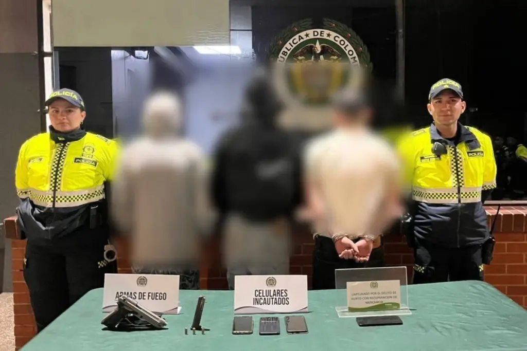 Capturan a tres presuntos integrantes de 'Los Satanás' por atentados armados y extorsiones a comerciantes en Bosa y Kennedy en Bogotá - Foto: Imagen de referencias